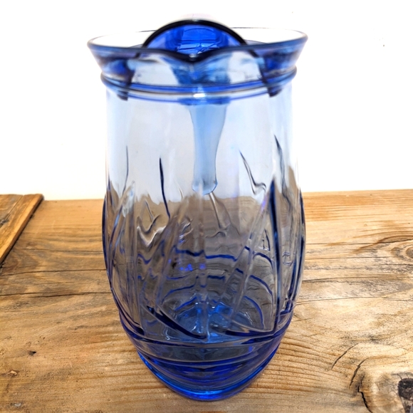 Bormioli Blue Glass Pitcher with two Glasses, made in Italy - Picture 4 of 10